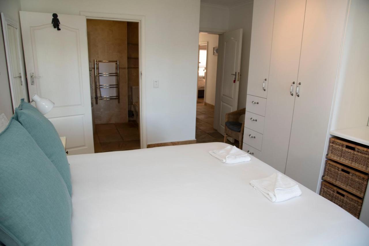 Apartment New Listing - 4 Laguna Grove - Life On The Water *