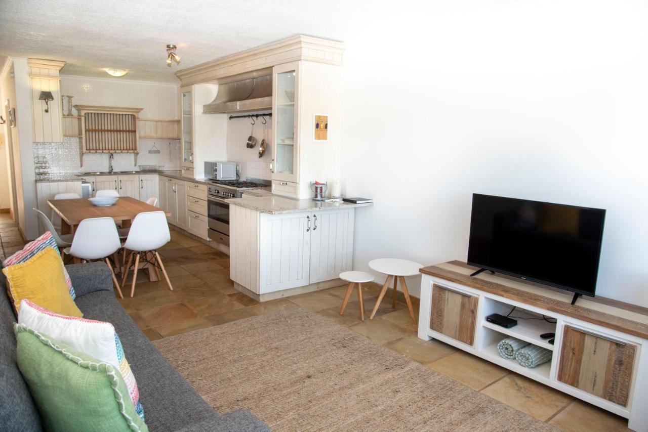 New Listing - 4 Laguna Grove - Life On The Water Apartment *